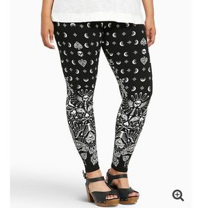 Torrid Multi Skull Print Leggings